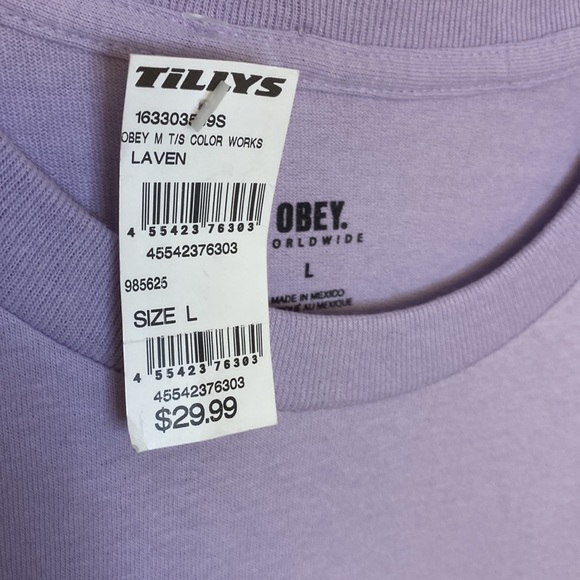 Large purple redemption works obey t shirt. 100% cotton and it is in brand new. - Picture 6 of 6